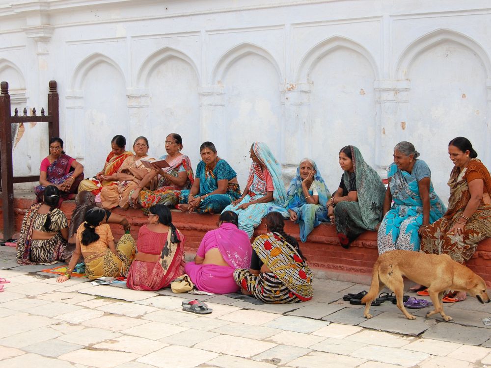 Damer ved Swyambhunath 